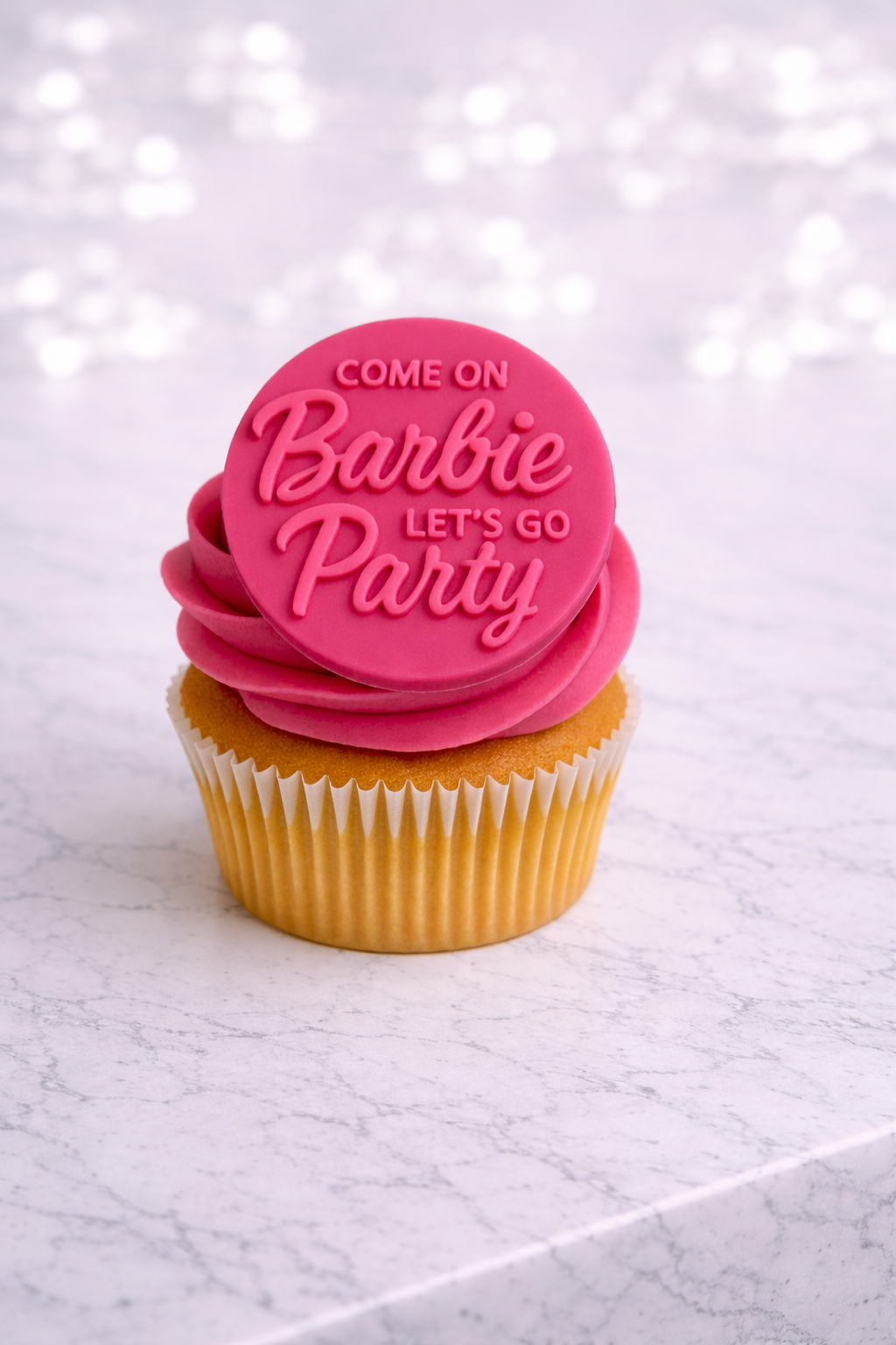 ChatGPT Image Mar 4, 2026, 05_46_46 PM Cupcakes Personnalisés Barbie En Fondant - Image 1